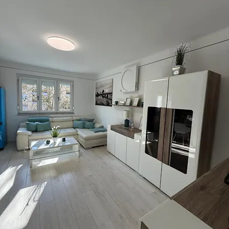 Belvarosi Luxus Baja